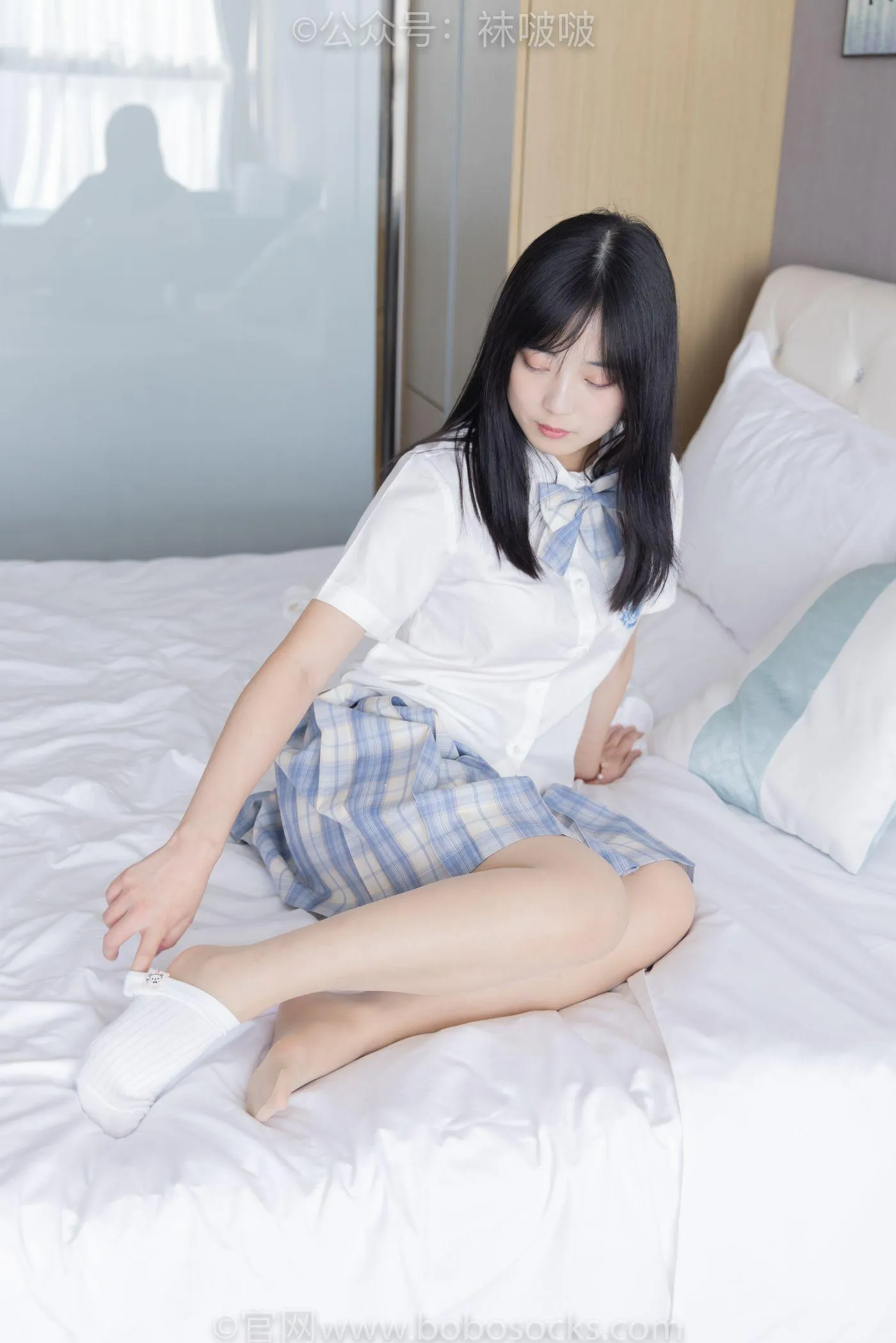 [BoBoSocks袜啵啵]NO.068 菠萝-JK制服、皮鞋、短白棉袜、肉丝 [138P]插图1